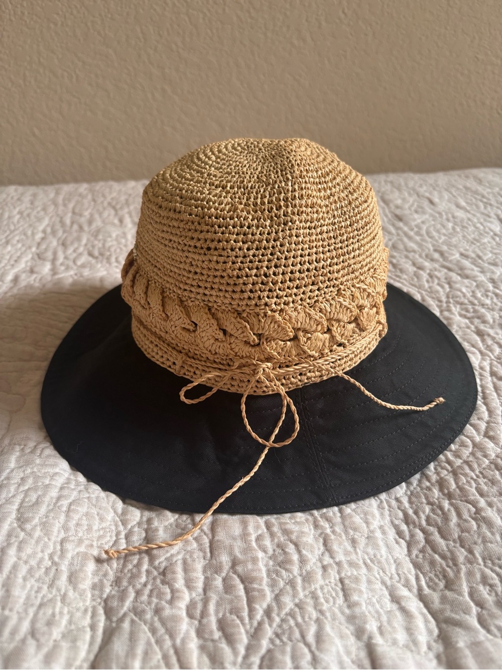 Helen Kaminski Sanchez 8 Braided Raffia Sun Hat Black Brim One Size